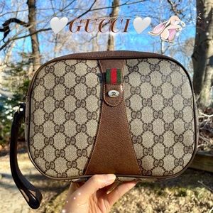 💖SALE💖Auth💚⚡️GUCCI Monogram Supreme VTG Web Pouch Pochette Clutch/Wristlet⚡️